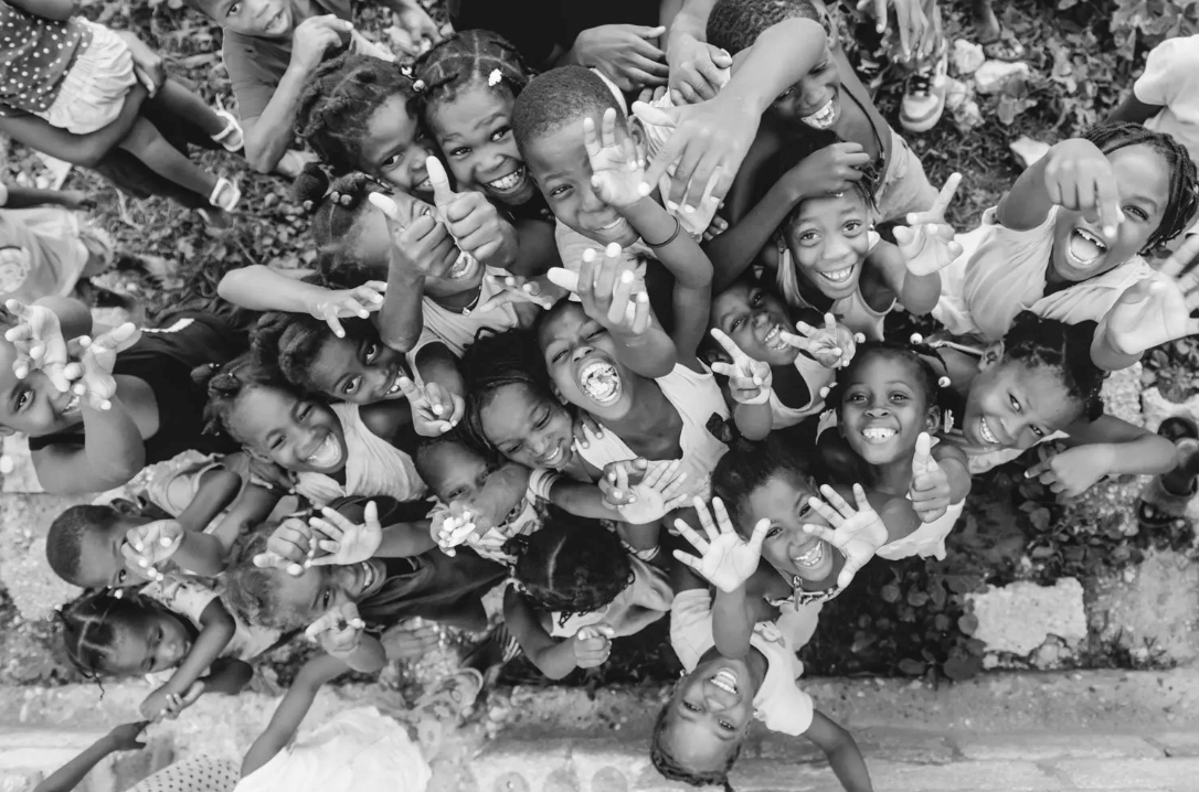 Children in Haiti photographed by Alex Knight