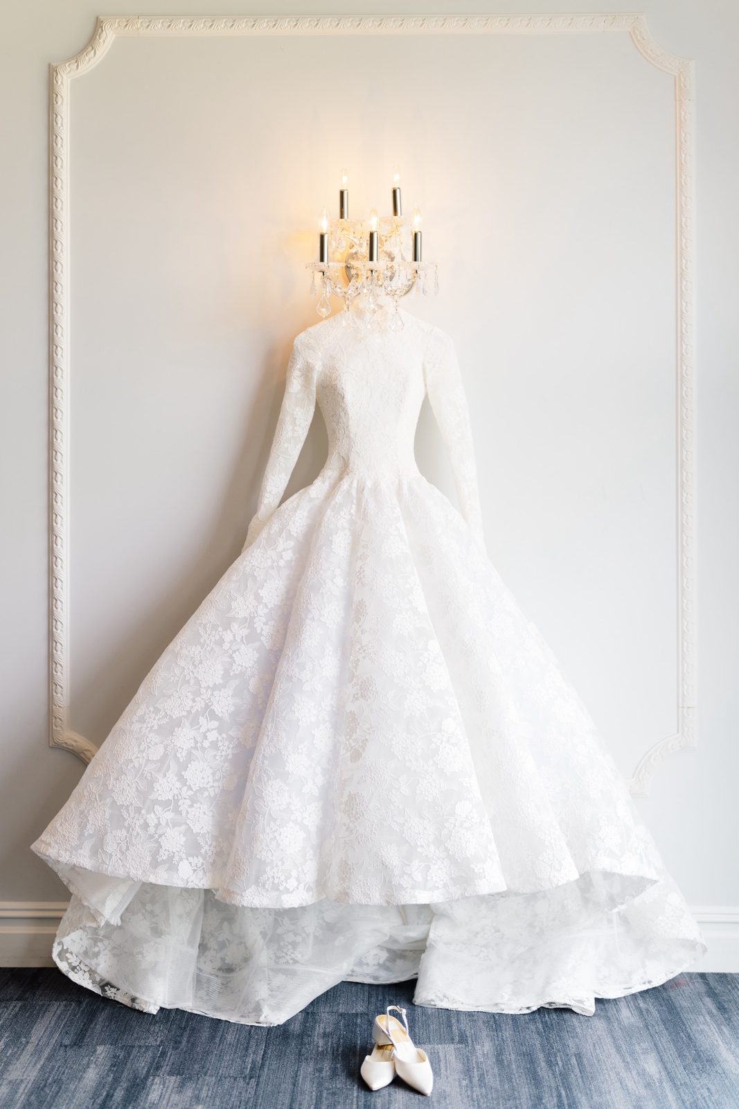 Atara’s gown hanging in the bridal suite at The Addison Park