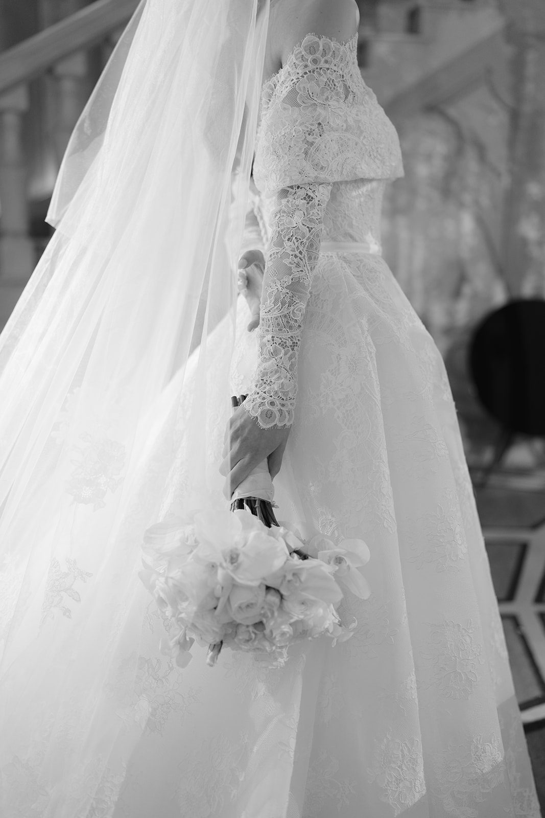 Dori&rsquo;s veil and bouquet, up close