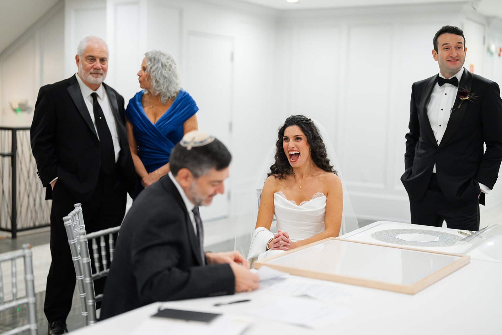 Signing the ketubah
