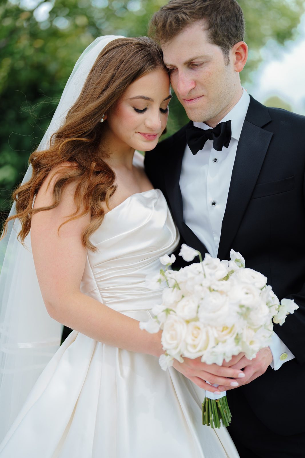 A quiet close portrait with the bouquet