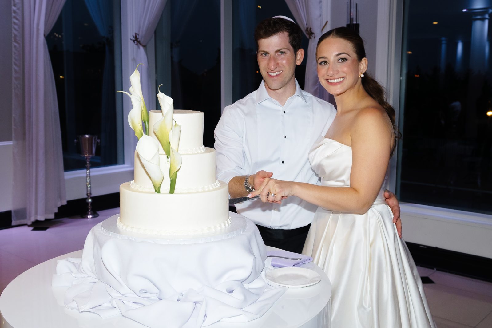 Cutting the cake at Greentree Country Club, New Rochelle NY