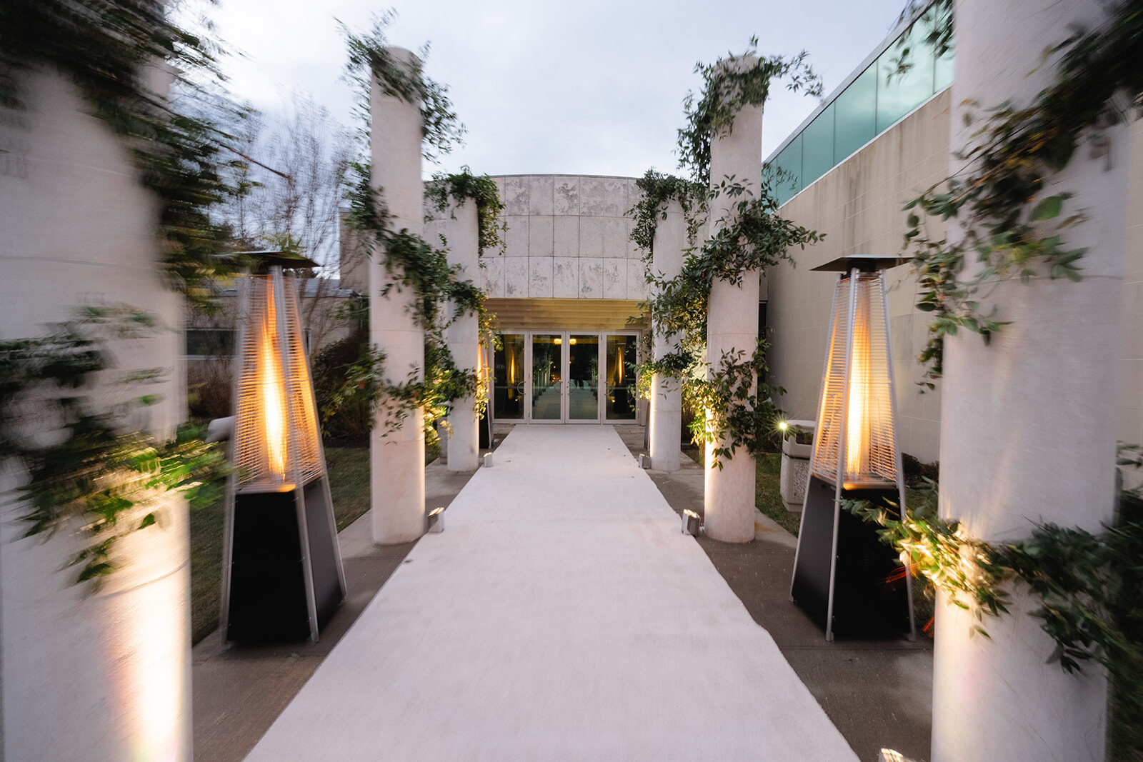 Old Westbury Hebrew Congregation Weddings: A Photographer's Venue Guide