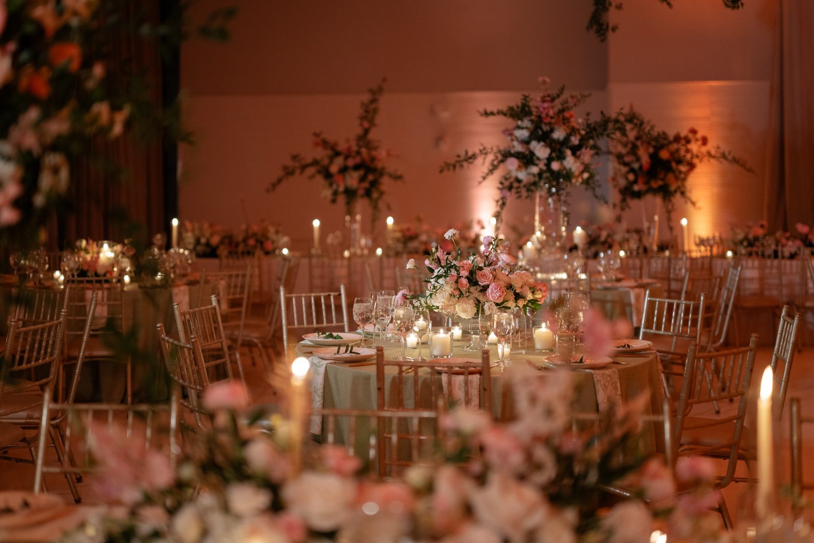 The reception room by candlelight