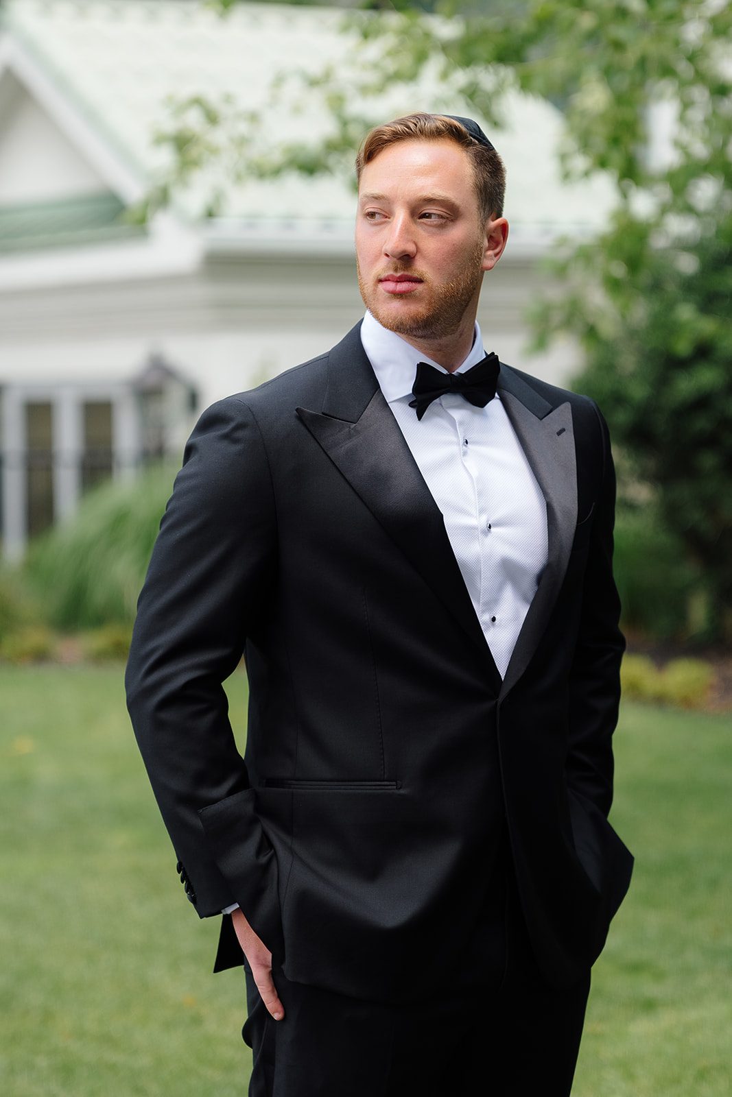 Groom portrait on the grounds of Edgewood Country Club in River Vale