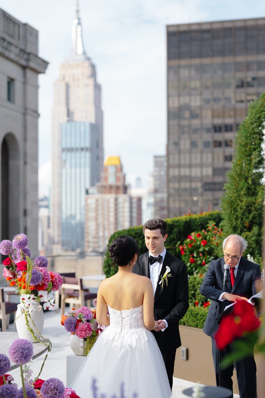Rooftop garden ceremony at Le Jardin sur Madison, New York