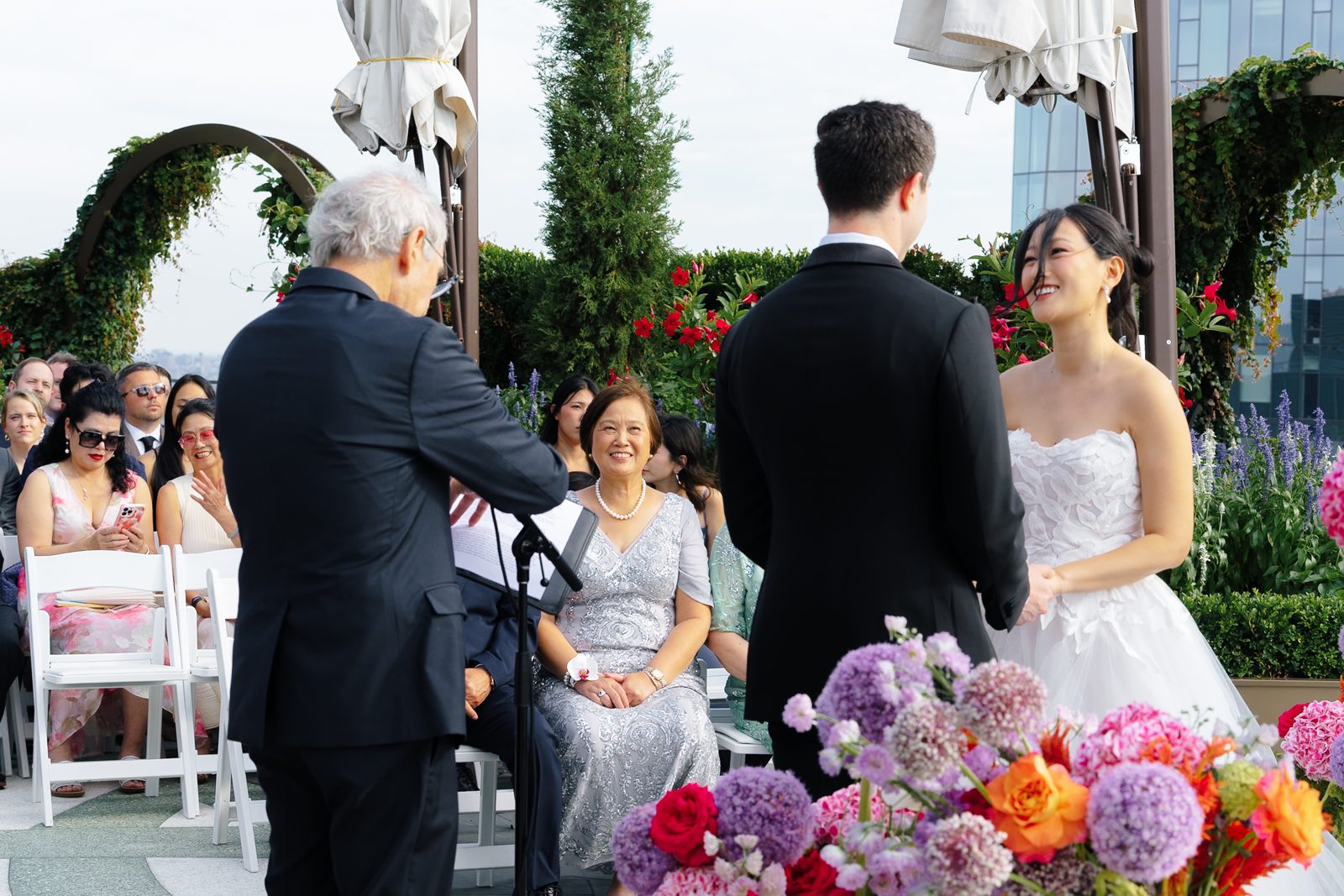 Rooftop garden ceremony at Le Jardin sur Madison, New York