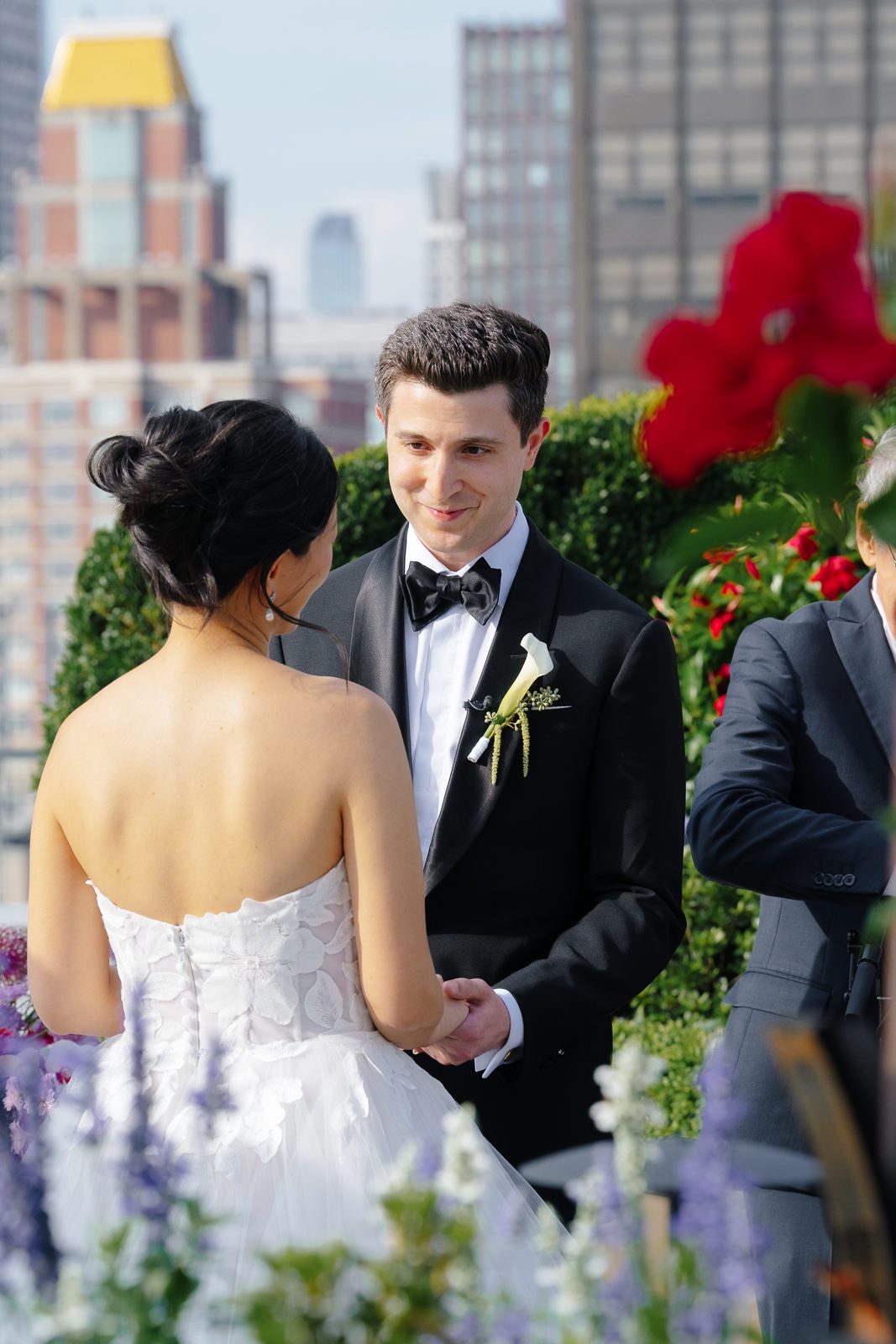 Rooftop garden ceremony at Le Jardin sur Madison, New York