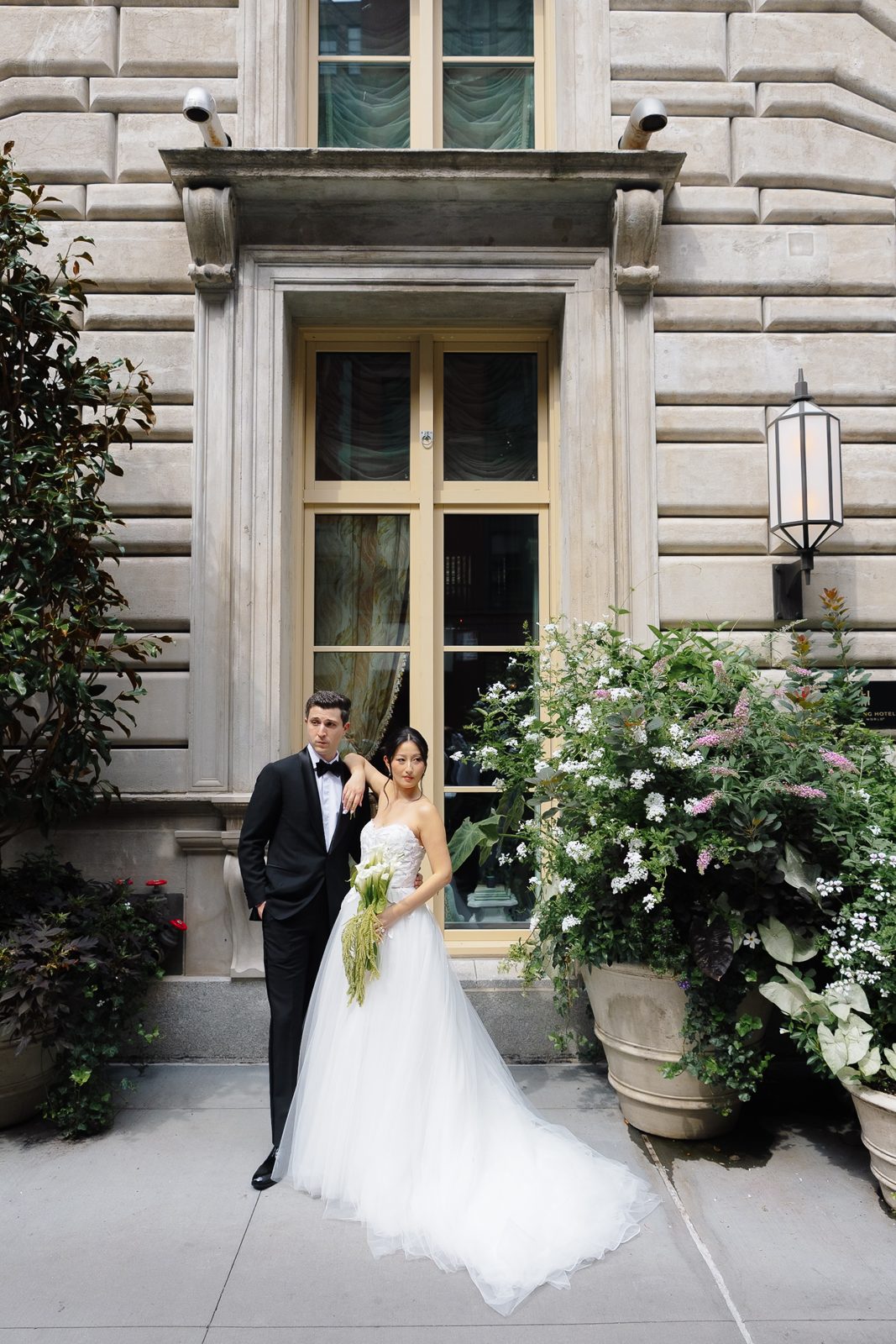 Family portraits at a Le Jardin sur Madison rooftop wedding