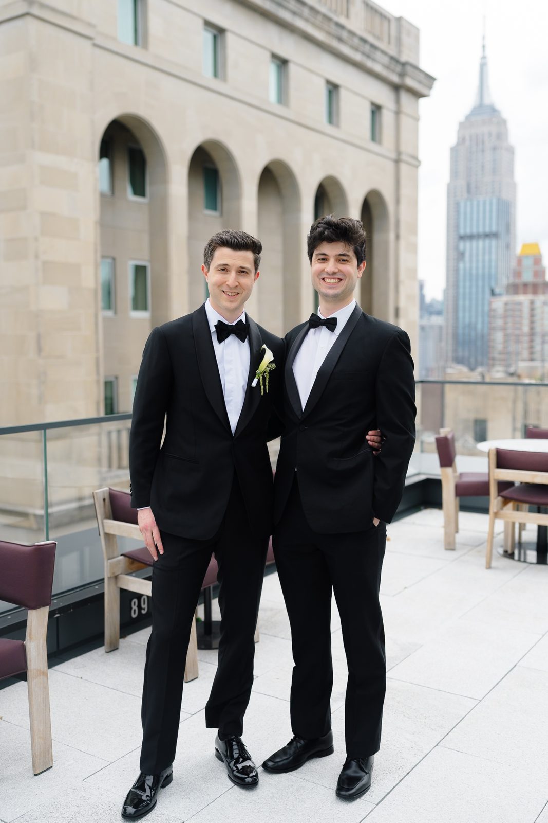 Family portraits at a Le Jardin sur Madison rooftop wedding
