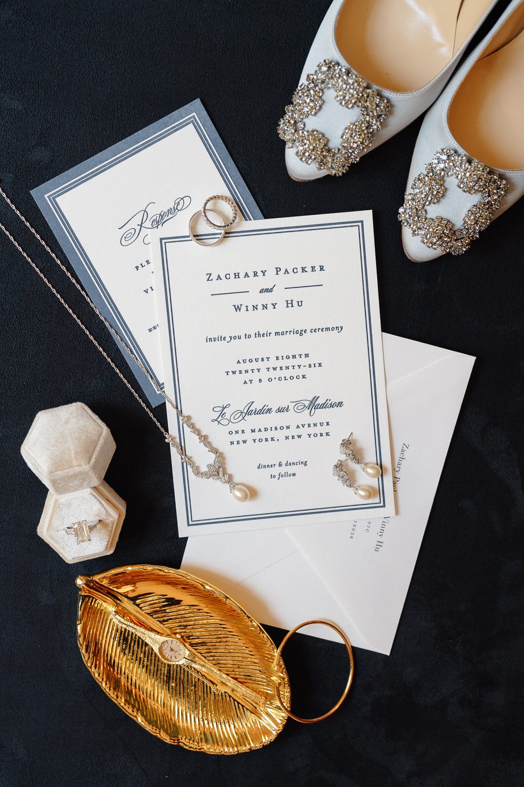 Getting ready at The Fifth Avenue Hotel before a Le Jardin sur Madison wedding