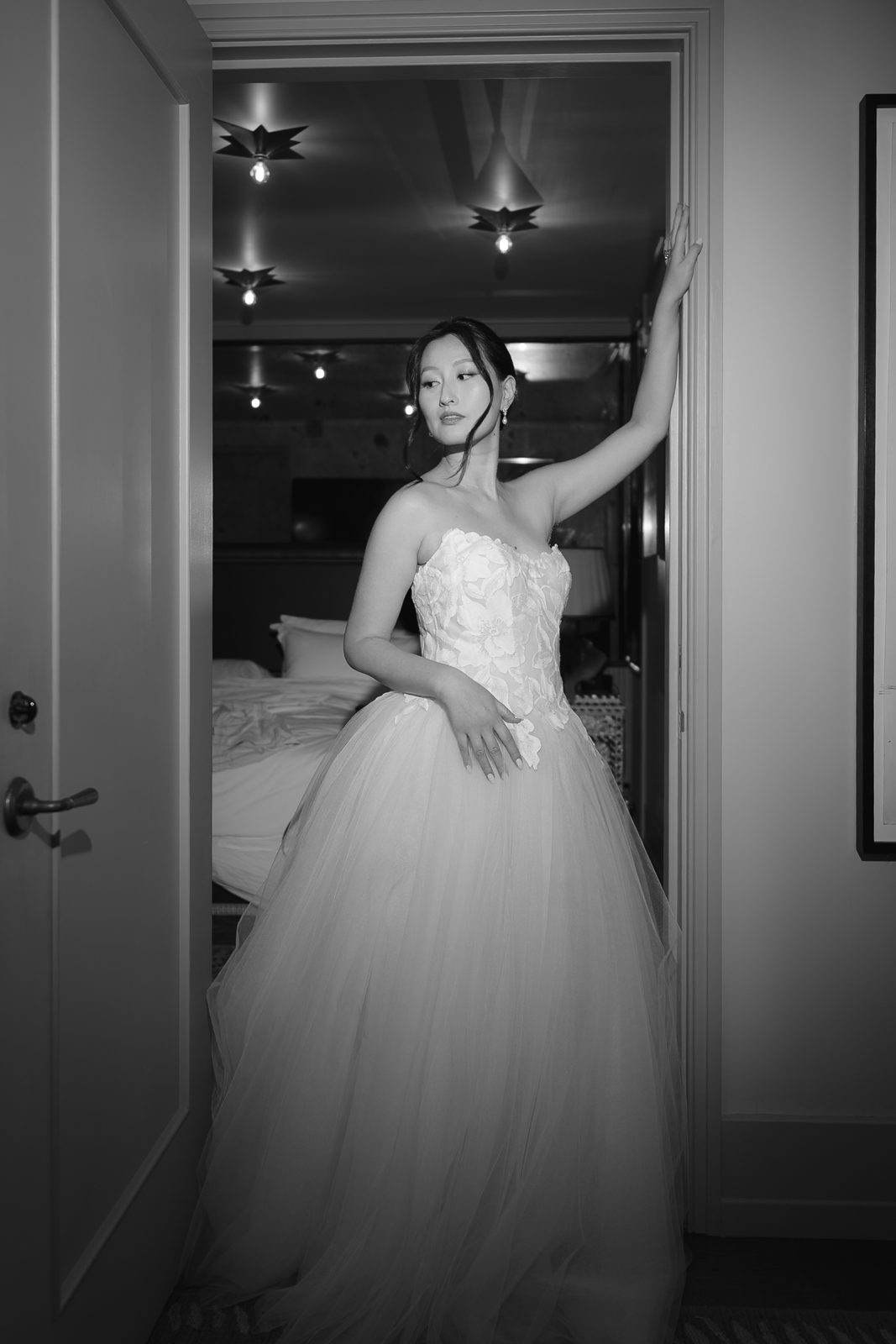 Getting ready at The Fifth Avenue Hotel before a Le Jardin sur Madison wedding