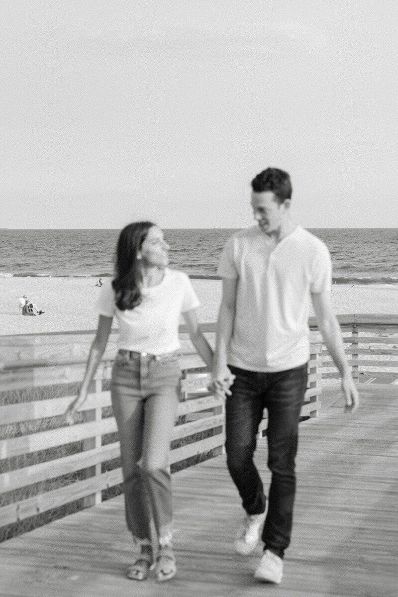 Laynie and Cody engagement — photograph 2 by Alex Knight Studio
