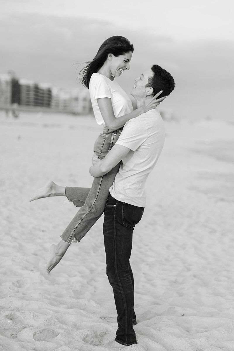 Laynie and Cody engagement — photograph 11 by Alex Knight Studio
