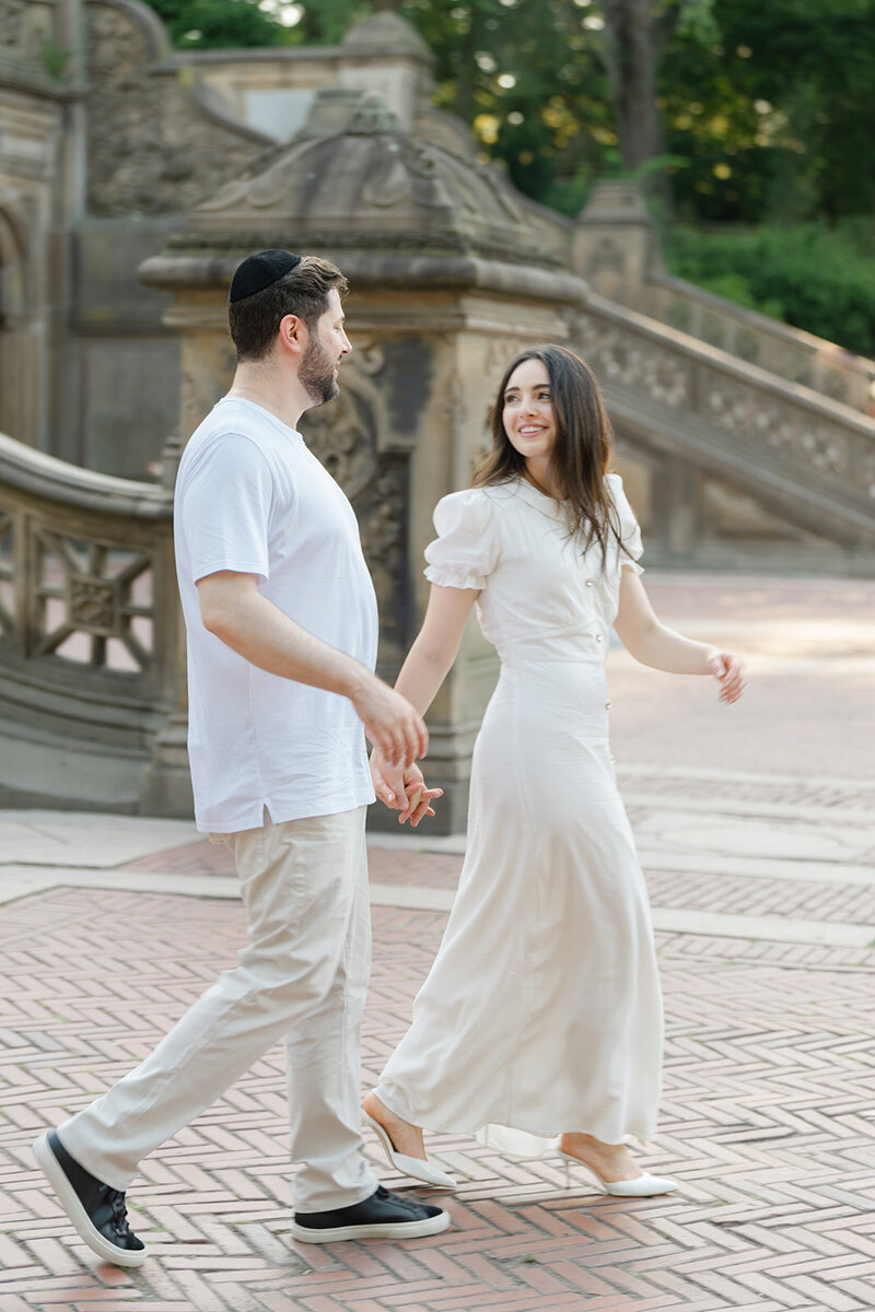 Marci and Evan engagement — photograph 14 by Alex Knight Studio