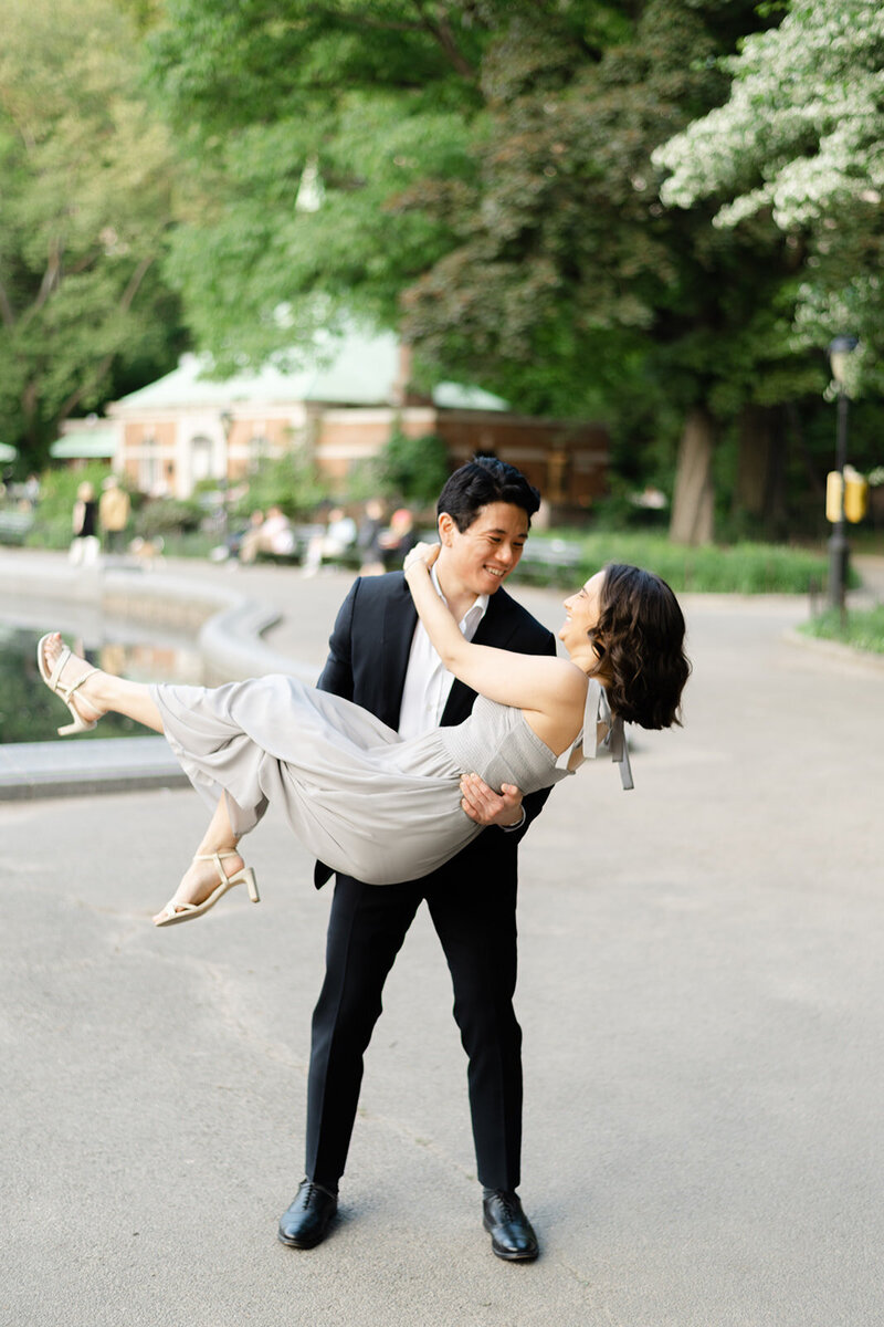 Sara and Jon engagement — photograph 16 by Alex Knight Studio