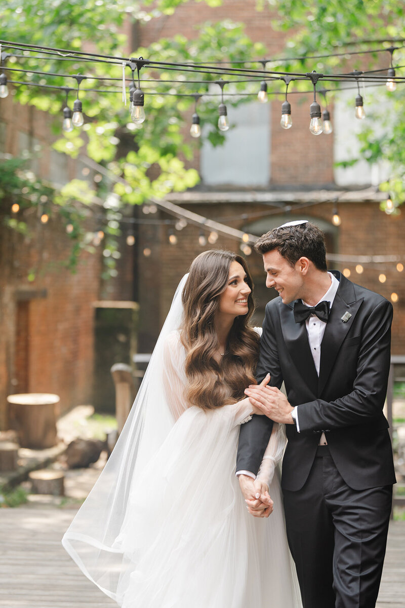 Victoria & Judah — photograph 10 by Alex Knight Studio