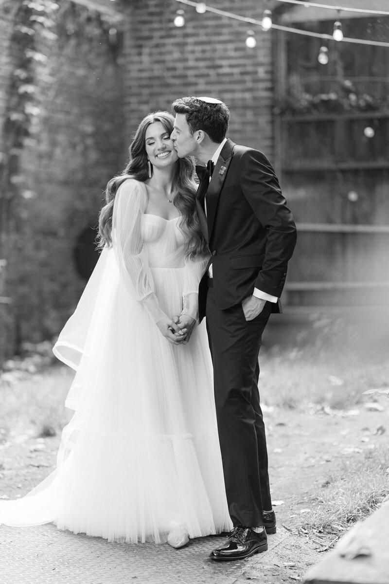 Victoria & Judah — photograph 26 by Alex Knight Studio