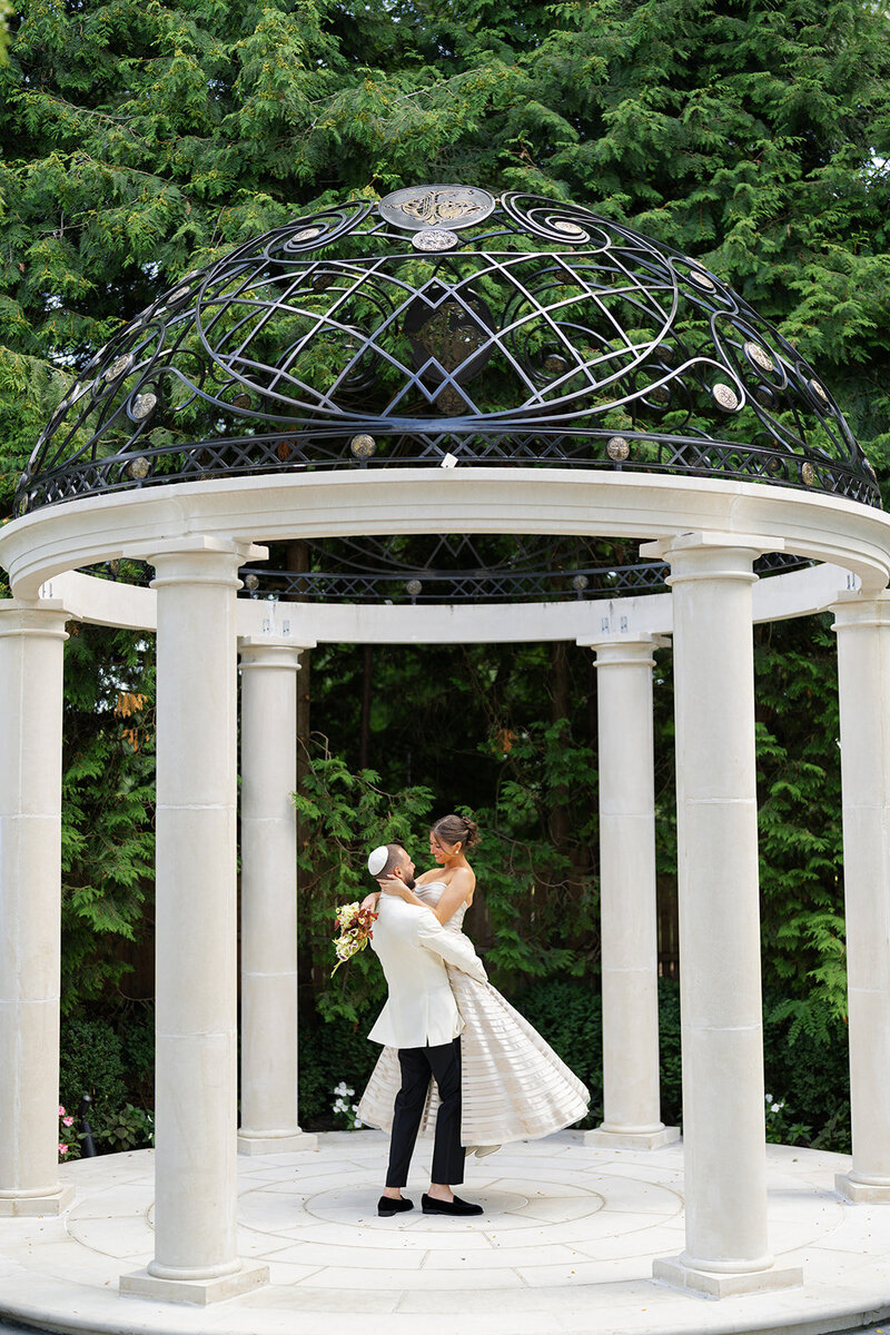Yarden & Joel — photograph 10 by Alex Knight Studio
