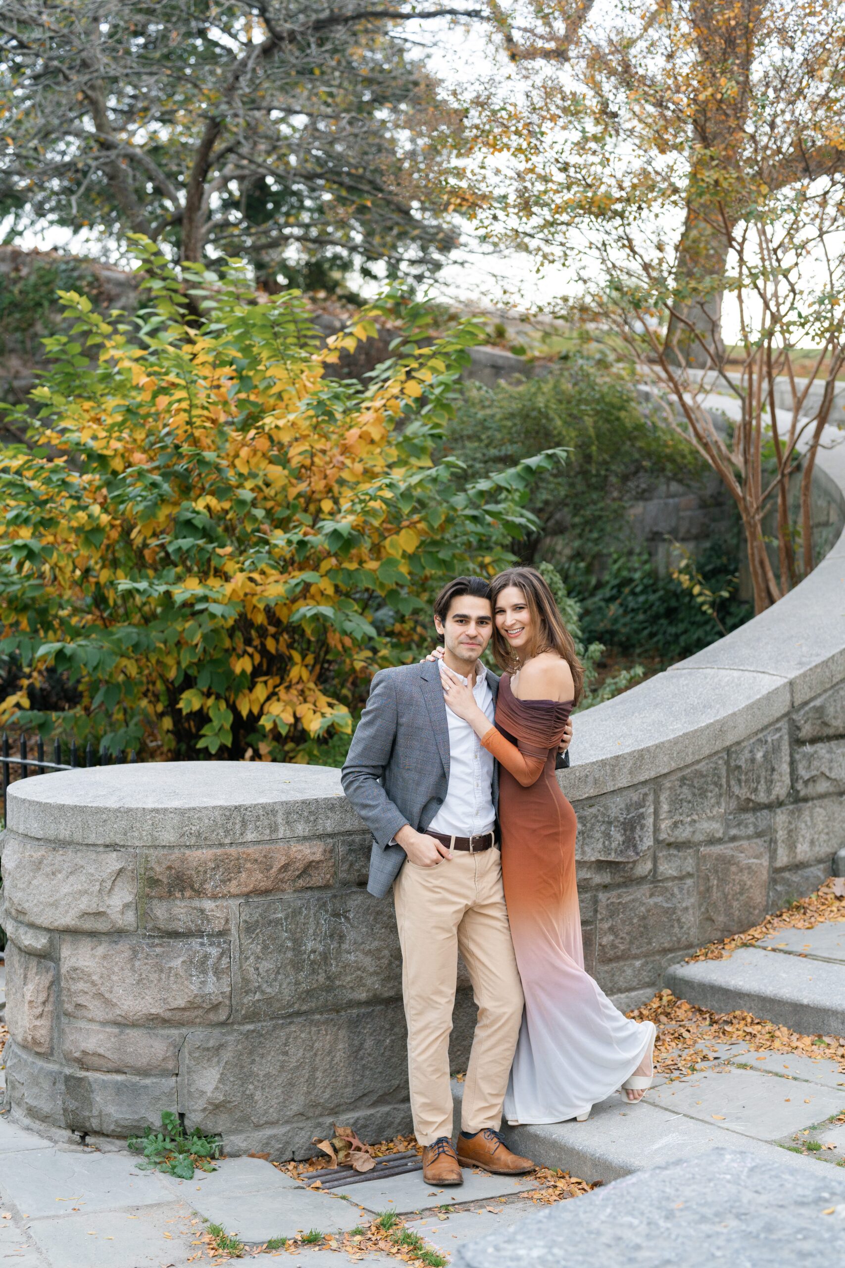 What to Wear for Your Engagement Photos: A Photographer’s Guide